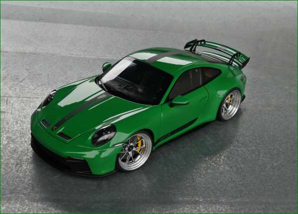 1:18 Porsche 911 992 GT3 2021 Viper Green ONE 300ST Edition + OVP